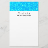 きらめく青いプールの水の反射の写真 便箋 (正面)