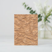 くしゃくしゃになった茶色の紙 ポストカード (スタンド正面)