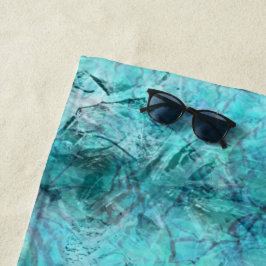 くしゃくしゃになった青いネオン紙 ビーチタオル