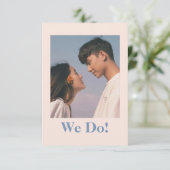 くすんだベージュブルーの落ち着いた色調 招待状 (スタンド正面)