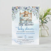 くすんだ青とベージュの花を持つテディベア 招待状 (スタンド正面)