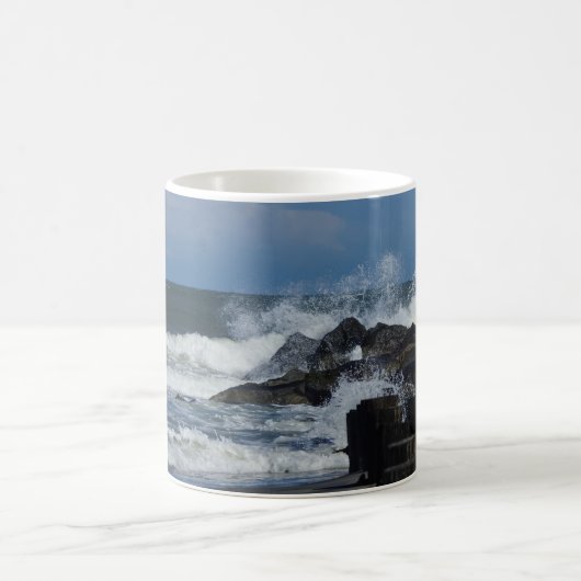 くだらないコーヒーマグで波を砕く コーヒーマグカップ (中央)