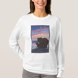 くまおよびカブス- Sitka、アラスカ Tシャツ