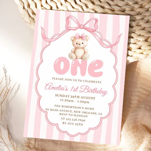 くまのぬいぐるみ 女の子 ピンクのリボン ストライプ 1歳の誕生日 招待状