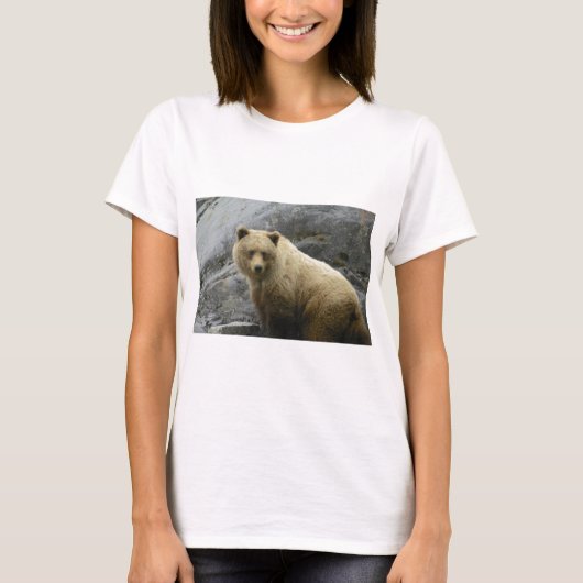 くまのアラスカ動物の運命の自然 Tシャツ (正面)