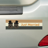 くまのプライドのたった今結婚しましたのバンパーステッカー バンパーステッカー (車上)