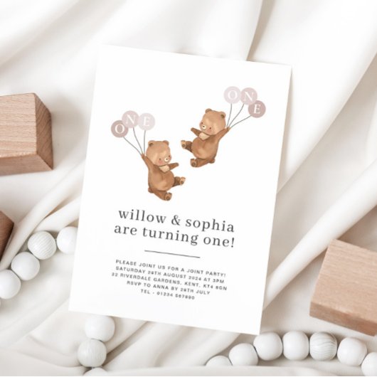 くまの双子ちゃんの共同1歳誕生日招待状 招待状