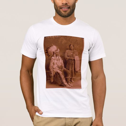 くまの耳および妻-カラス--を切ります Tシャツ (正面)