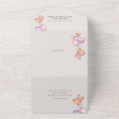 くまの赤ちゃん、紫の風船、初めての誕生日 オールインワン招待状 (外側)