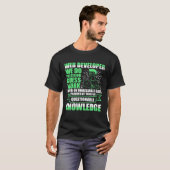 くもの巣開発者Precision Guess Work Job Titleを実行 Tシャツ (正面フル)