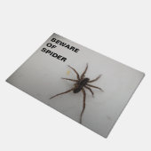 くもの用心して下さい ドアマット (アングル)