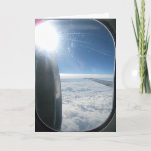 「くもり空の飛行機」誕生日カード カード (正面)