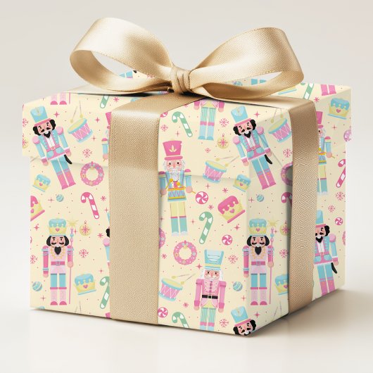 くるみクラッカーイエローピンクブルークリスマス ラッピングペーパー