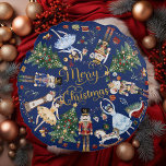 くるみクラッカーバレエヴィンテージメリークリスマスプレゼント ラウンドクッション<br><div class="desc">この美しい丸い装飾用クッションで、あなたの休日の装飾にナツクラッカーバレエの魅力を持って！くるみ割り兵士のヴィンテージイラスト、マウスキング、スガルプラム妖精、クララ、フェスティバルの休日のシーンとメリークリスマスの願いを中心に飾られ、すべての詳細のクリスマスの魔法をキャプチャする。この居心地の良い装飾的なアクセントは、休暇シーズン中に懐かしいフェスティバルtouchを家に追加するのに最適である。ハサマーセット素晴らし書類</div>