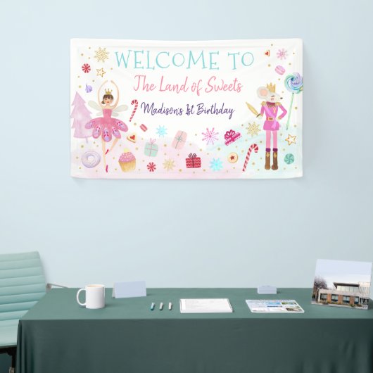 くるみクラッカーランド・オブ・スイーツピンク金ゴールド誕生日 横断幕 (トレードショー)