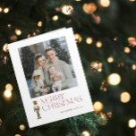 くるみモダン割り人形メリークリスマス家族の写真 カード<br><div class="desc">祝Nutcracker Merry Christmas Photoタイポグラフィカードと共にモダン休日の季節！このカー素晴らしドは、豊かなブルゴーニュ色のフェスティバルタイポグラフィを背景に美しい水色のナツクラッカーを備えている。あなたのカードを本当に作るために家族の写真と家族の名前をパーソナライズユニーク。カードを開くと伝統的、クラシックのナツクラッカーキャラクター、フェスティバルの贈り物、季節の色などの休日の要素がポップ・アートのあなたの受信者に出てくる。あなた忘れのメッセージや名前を内部に追加しなパーソナライズされたいようにしなさい。Nutcracker Merry Christmas Photoタイポグラフィカードを送信しモダンて、このホリデーシーズンを特別に作る！一致連絡製品の設計者。一致する製品の私たちのトレンディーコレクションで家族のスタイルを高める： https://www.zazzle.com/collections/119515575371891624 Copyright berryデザイン,  all rights reserved.</div>