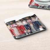 くるみ割りのグループのコルクのコースター コースター (左側)