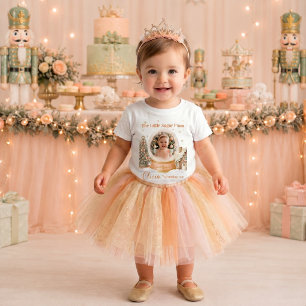 くるみ割り人形のシュガープラムの写真の1歳の誕生日の女の子 ベビーTシャツ