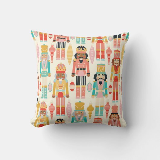 くるみ割り兵士とオーナメントシームレスなパターン クッション (正面)