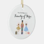 くるみ割り初めてのクリスマスを3人の家族として セラミックオーナメント (右)