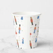 くるみ割り 紙コップ (右)