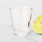 ぐらつかせるまでガブガブする ショットグラス (左)