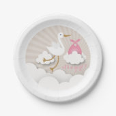 こうのとり + ピンクの束の女の子のベビーシャワーが付いている雲 ペーパープレート (正面)