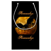 こうもりと収穫ムーン秋ブラックイエローエレガント スモールペーパーバッグ (裏面)