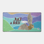 こうもりは鳥ではない デスクマット (正面)