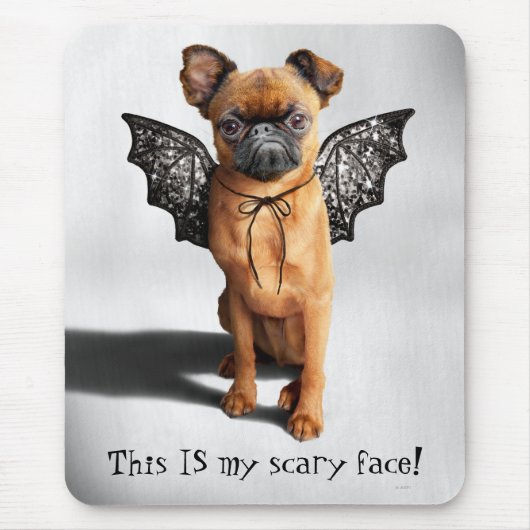 こうもり翼の犬 マウスパッド (正面)