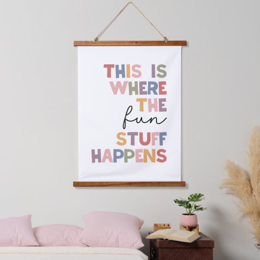 ここがおもしろい物 吊り下げ型タペストリー (寝室)