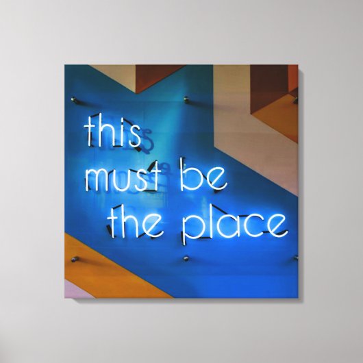 ここがネオンの看板おもしろい キャンバスプリント (正面)