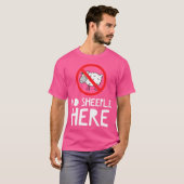 ここでは漫画の羊おもしろいを持たない Tシャツ (正面フル)