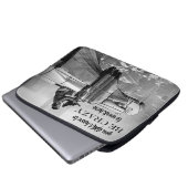 ここで働く熱狂する必要がある ラップトップスリーブ (正面下部)