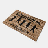 ここで孫は甘やかされている ドアマット (アングル)