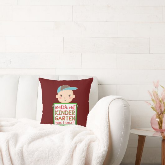 ここで幼稚園を見てかわい来おもしろいい クッション (ソファ)