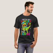 ここで幼稚園を見る私は恐竜来のバック Tシャツ (正面フル)