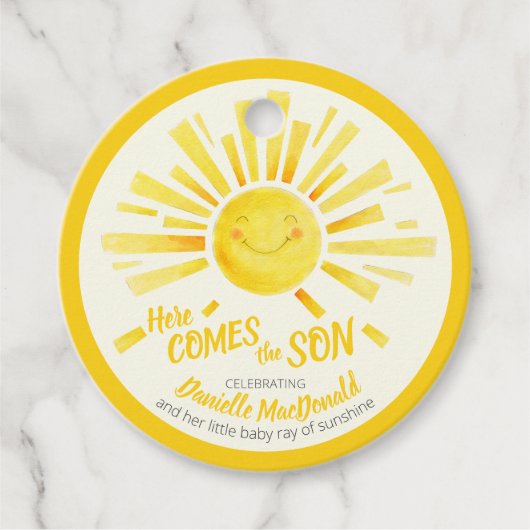 ここで来は、息子の黄色の太陽の赤ん坊のシャワーの好意 フェイバータグ (正面)