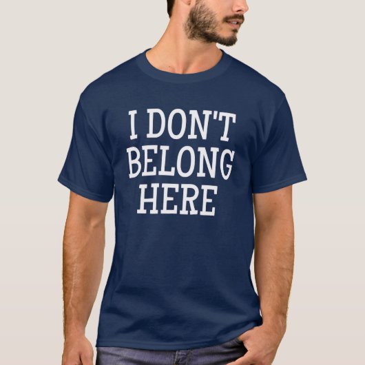 ここにいるべきじゃない Tシャツ (正面)