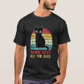 ここにいる猫たち全員に愛猫レトロ黒猫 Tシャツ (正面)