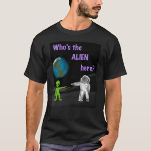 ここにエイリアンはだれですか。 黒いTシャツ Tシャツ