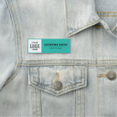 ここにロゴを追加するビジネス従業員ブラック文字 名札 (インサイチュ)