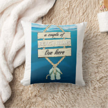 ここに住んでいるビーチのガムが二つ