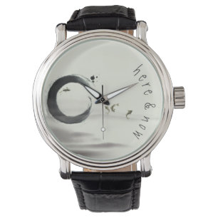 ここに及び今/禅の円のEnsoのコイのブラシの絵画 腕時計