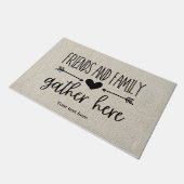 ここに友人と家族が集まる ドアマット (アングル)