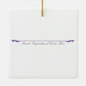 ここに感動的引用文を挿入 – 紫 セラミックオーナメント (裏面)