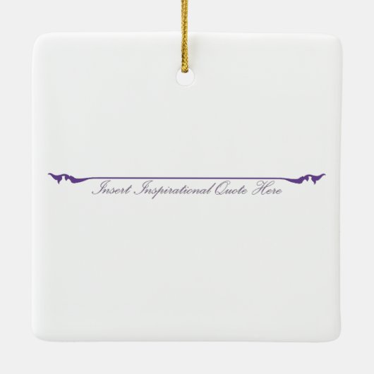 ここに感動的引用文を挿入 – 紫 セラミックオーナメント (裏面)
