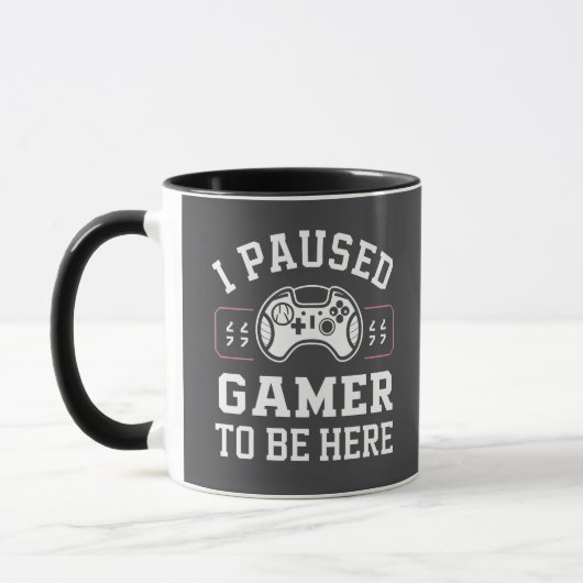 「ここに来るためにゲームを一時停止しました」引用デザイン マグカップ (左)