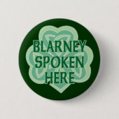 ここに話されるBlarney 缶バッジ (正面)