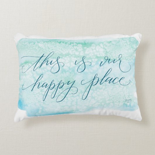ここは私たちの幸せな場所 – 枕 アクセントクッション (正面)